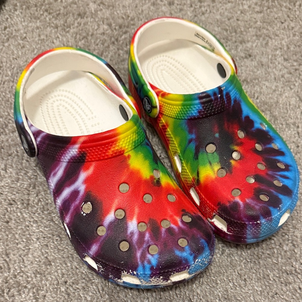 CROCS Tie-Dye Clogs